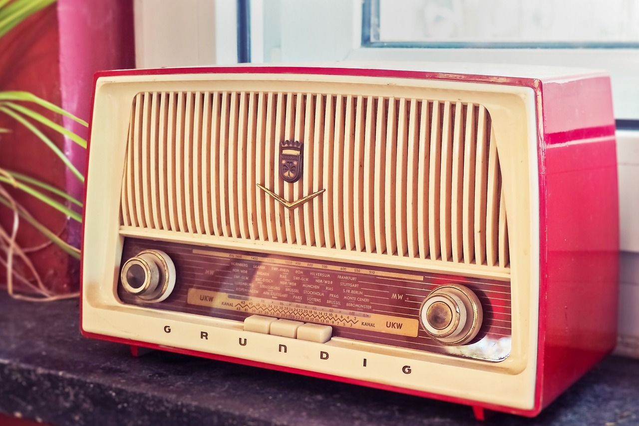 Upcycle a Vintage Radio into a Nightstand